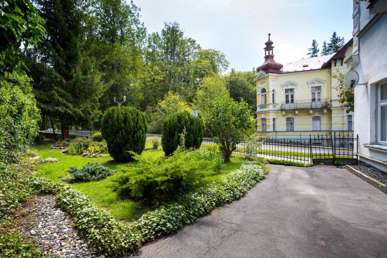 Apartman Karlovarska Маріанські Лазні Екстер'єр фото